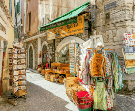 hyeres-france-ruelle